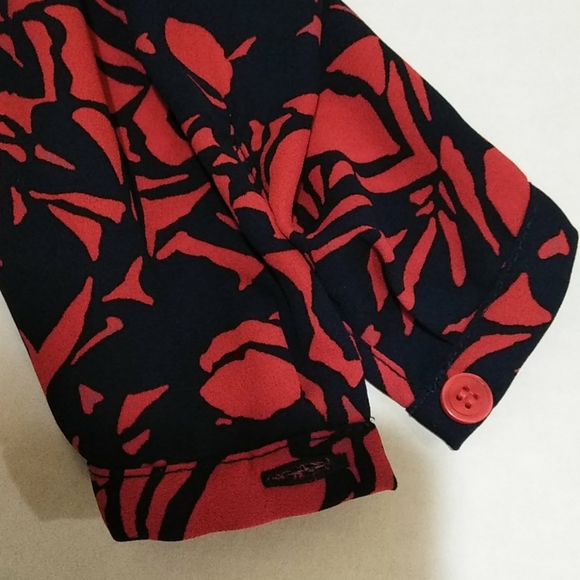 Talbot's size M red/black blouse top polyester - Picture 8 of 9